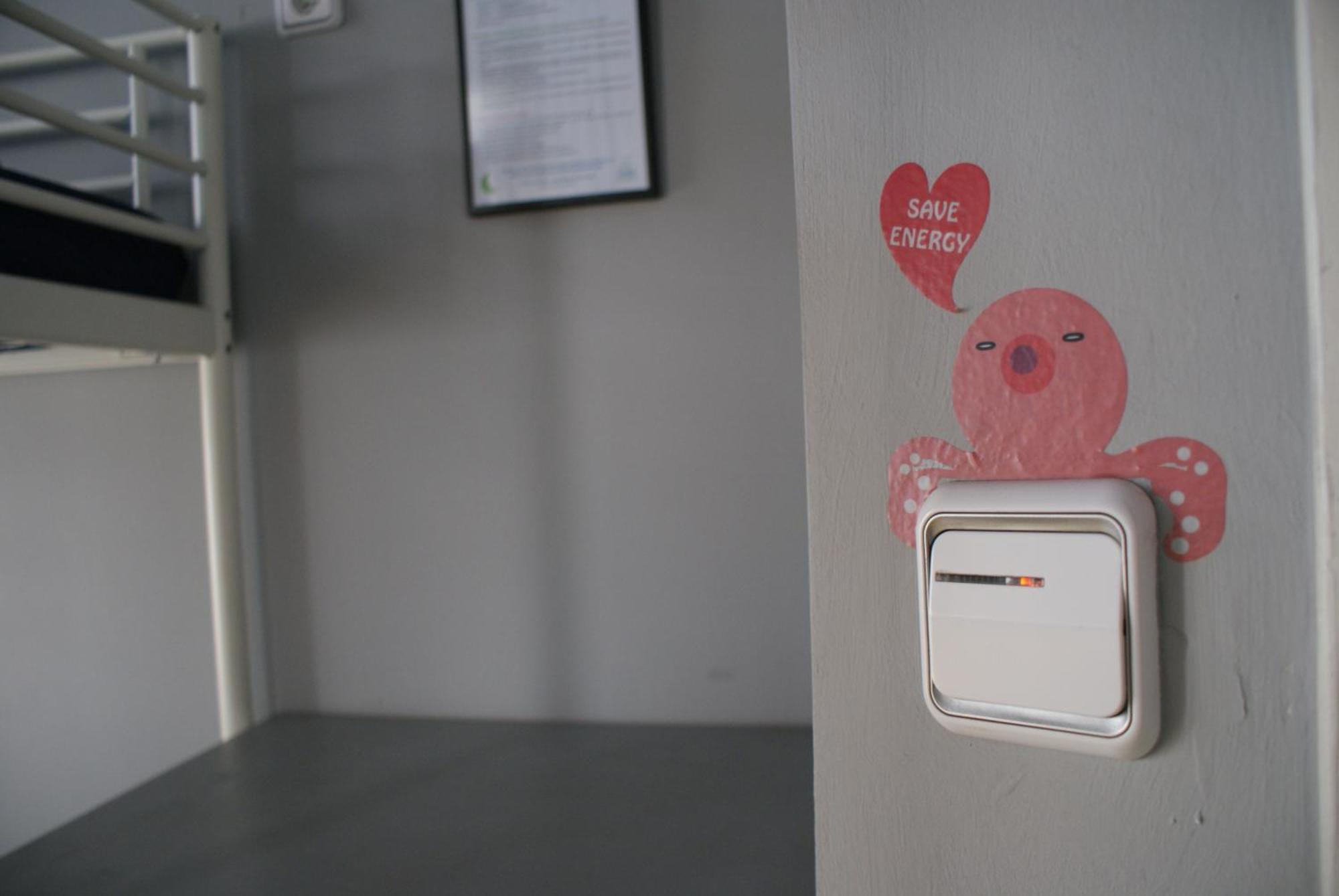 Sleep Green - Certified Eco Youth Hostel Βαρκελώνη Δωμάτιο φωτογραφία