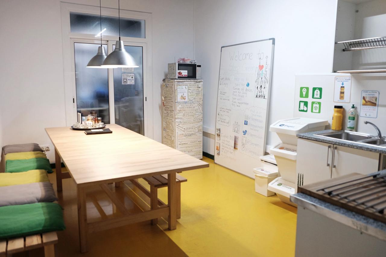 Sleep Green - Certified Eco Youth Hostel Βαρκελώνη Εξωτερικό φωτογραφία